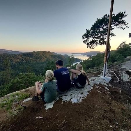 Idyllisk Minihus I Landlige Omgivelser - Med 5 Sengeplasser Og Parkering Åsen Dış mekan fotoğraf