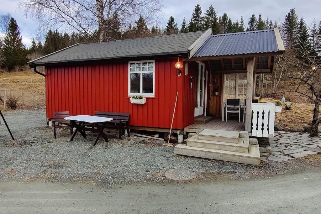 Idyllisk Minihus I Landlige Omgivelser - Med 5 Sengeplasser Og Parkering Åsen Dış mekan fotoğraf