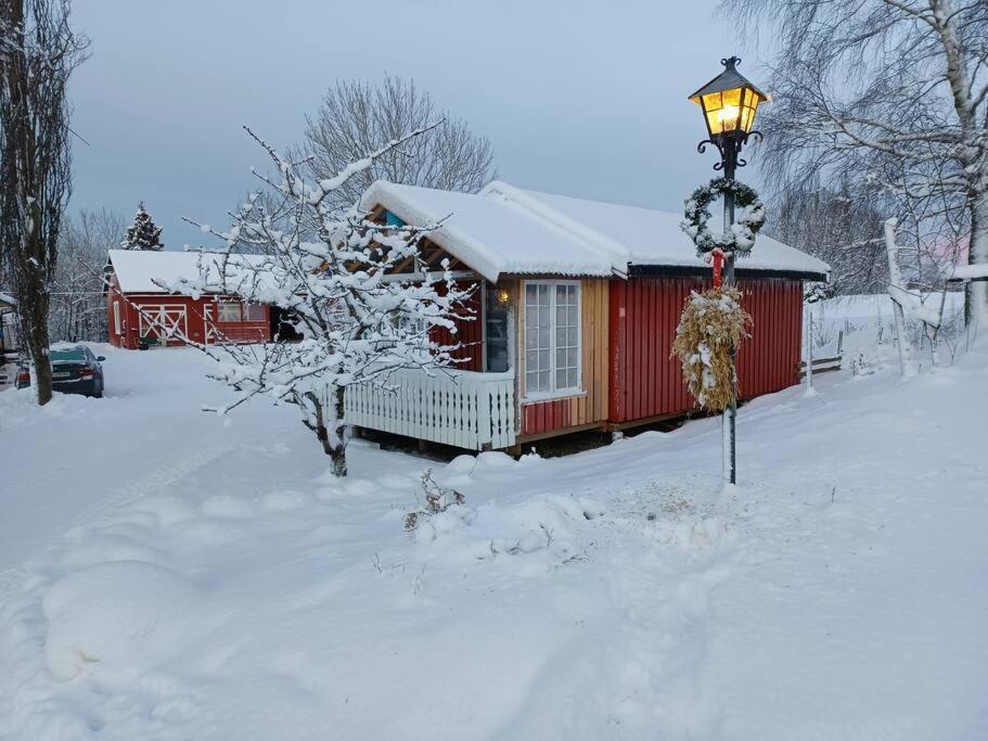 Idyllisk Minihus I Landlige Omgivelser - Med 5 Sengeplasser Og Parkering Åsen Dış mekan fotoğraf